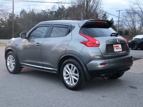 Used 2012 Nissan Juke SL w/ Chrome Pkg image 9