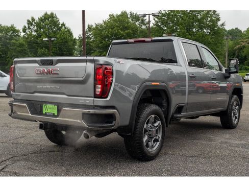 New 2026 GMC Sierra 2500 SLE w/ SLE Value Package; AWD/4WD image 8