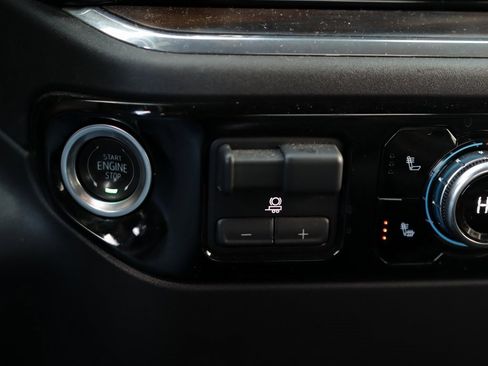 Used 2025 GMC Sierra 1500 SLT image 20