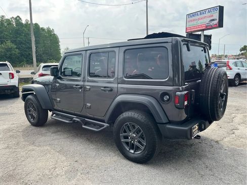 Used 2025 Jeep Wrangler Unlimited Sport AWD/4WD image 7
