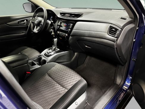 Used 2020 Nissan Rogue S FWD image 41