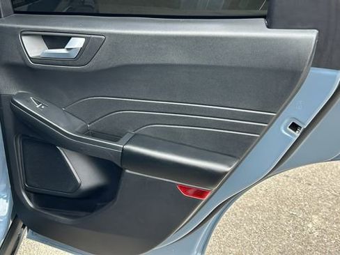 Certified 2025 Ford Escape ST-Line image 12