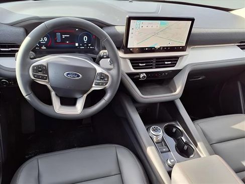 New 2026 Ford Explorer Active w/ Active Comfort Package image 18
