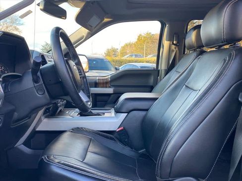 Used 2018 Ford F150 Lariat w/ Equipment Group 502A Luxury image 12
