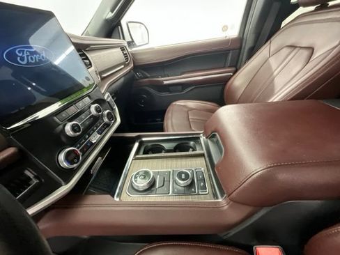 Used 2024 Ford Expedition Limited AWD/4WD image 20