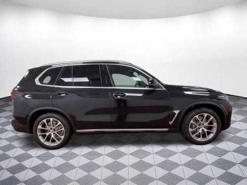 New 2026 BMW X5 xDrive50e w/ Climate Comfort Package image 7