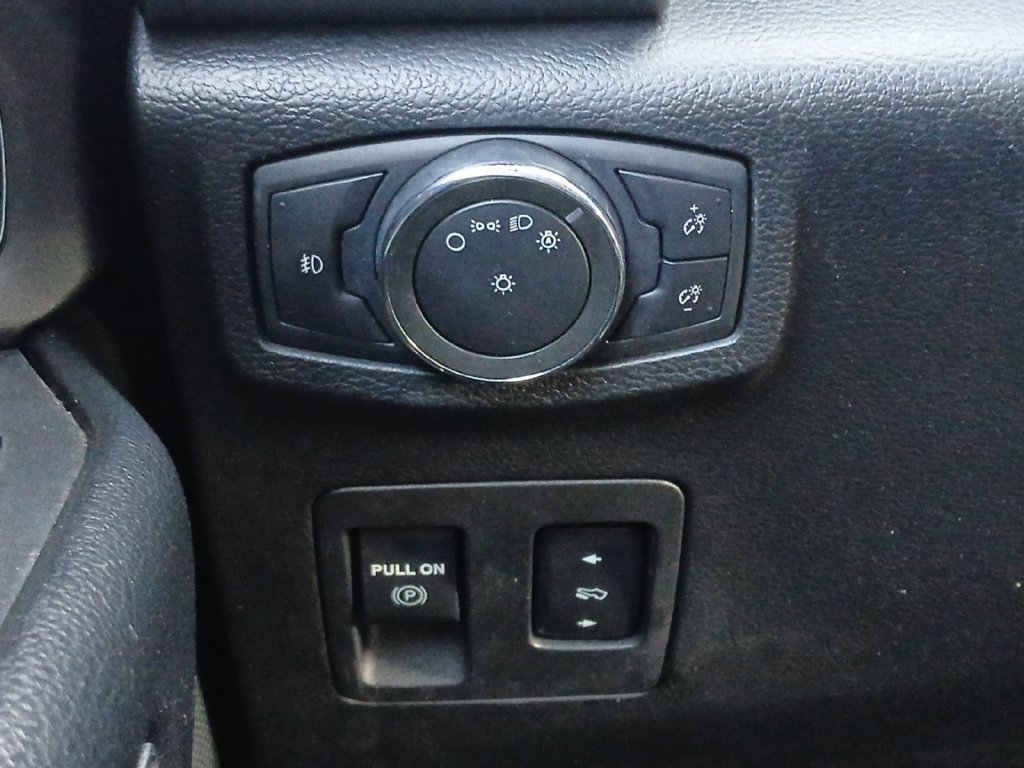 Used 2021 Ford Expedition Limited AWD/4WD image 12