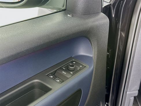 New 2025 Volkswagen ID. Buzz Pro S image 21