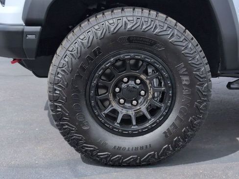 New 2026 GMC Canyon AT4X w/ AT4X AEV Edition AWD/4WD image 34