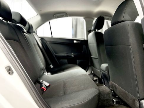 Used 2017 Mitsubishi Lancer ES image 22