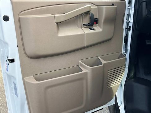 New 2025 GMC Savana 2500 Extended w/ Driver Convenience Package RWD image 16