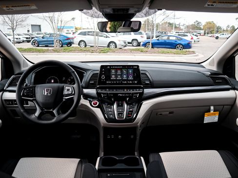 New 2026 Honda Odyssey Elite image 28