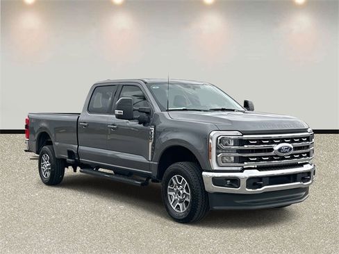 Certified 2025 Ford F350 Lariat image 3