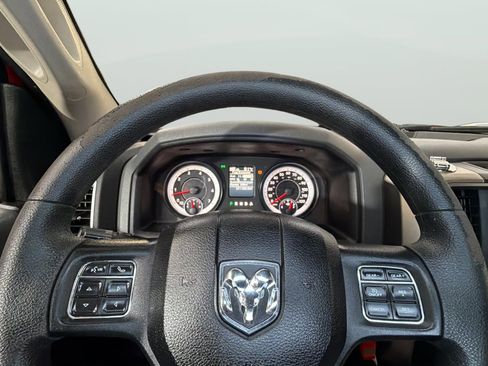 Used 2014 RAM 1500 Classic SLT RWD image 30