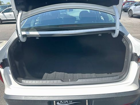New 2026 Kia K4 FWD image 23