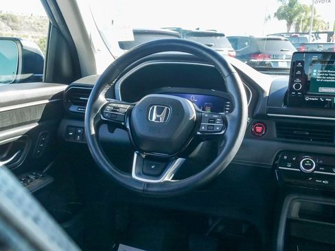 Used 2024 Honda Pilot Elite image 14