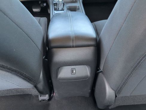 Used 2024 Nissan Sentra SV FWD image 22