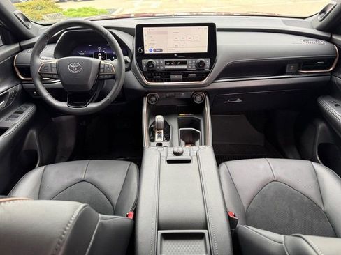 Used 2026 Toyota Grand Highlander AWD Hybrid image 14