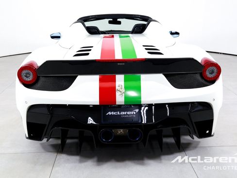 Used 2014 Ferrari 458 Spider RWD image 8