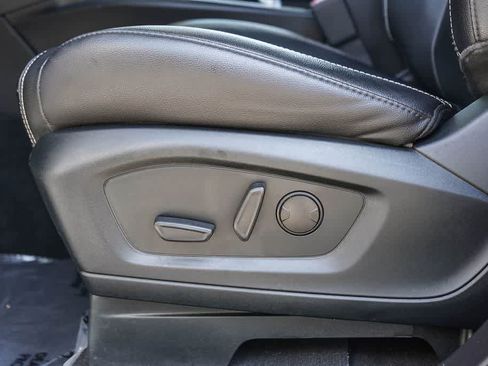 Used 2022 Ford Explorer ST w/ Equipment Group 401A AWD/4WD image 21