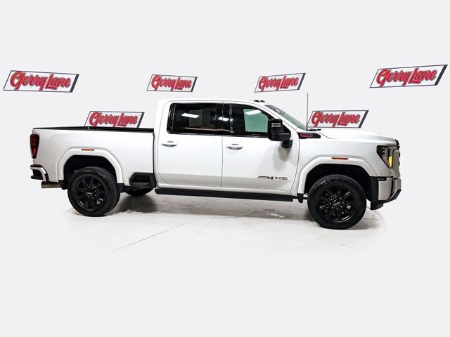Used 2025 GMC Sierra 2500 AT4 w/ AT4 Premium Plus Package AWD/4WD image 3