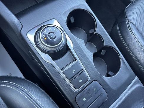 Used 2022 Ford Escape SEL image 19