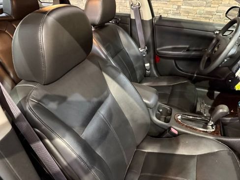 Used 2015 Chevrolet Impala LTZ FWD image 3