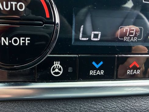 Certified 2021 Nissan Rogue SL w/ Premium Package FWD image 22