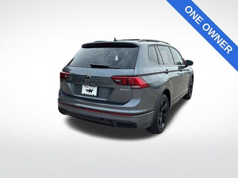 Used 2024 Volkswagen Tiguan SE R-Line FWD image 3