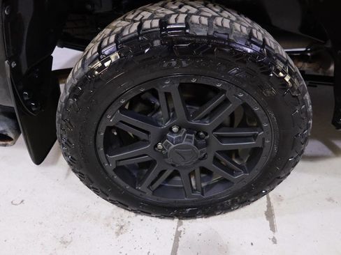 Used 2019 Toyota Tundra SR5 w/ SR5 Upgrade Package image 41