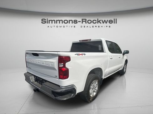 Used 2025 Chevrolet Silverado 1500 LT w/ Work Truck Package AWD/4WD image 4