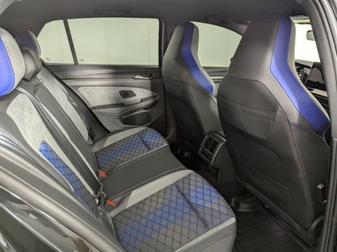 Used 2025 Volkswagen Golf R Black Edition AWD/4WD image 23