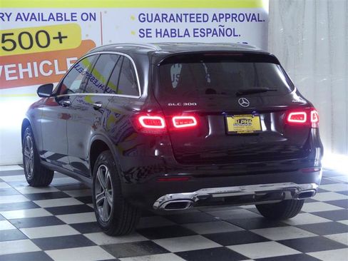 Used 2022 Mercedes-Benz GLC 300 4MATIC w/ Multimedia Package Lite image 5