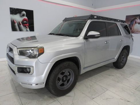 Used 2014 Toyota 4Runner Limited AWD/4WD image 7