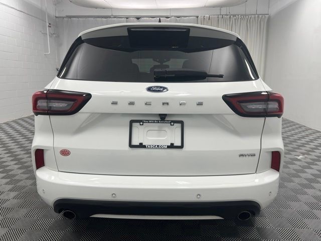 Used 2023 Ford Escape ST-Line w/ Tech Pack #1 AWD/4WD image 7