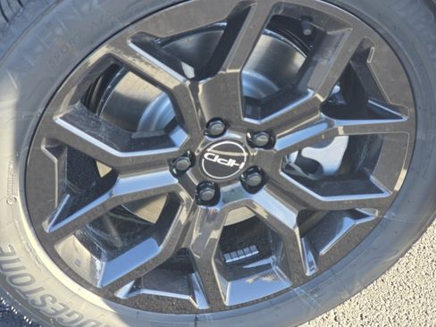 New 2025 Honda Pilot Touring image 12