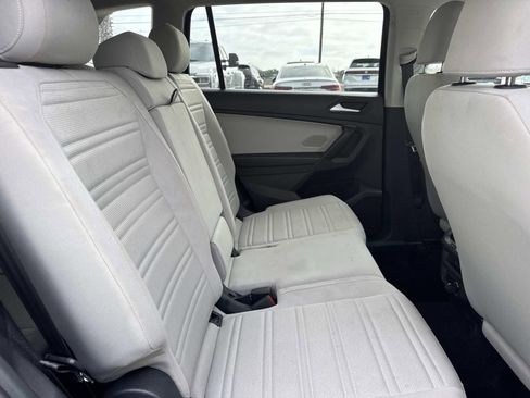 Used 2024 Volkswagen Tiguan S image 10