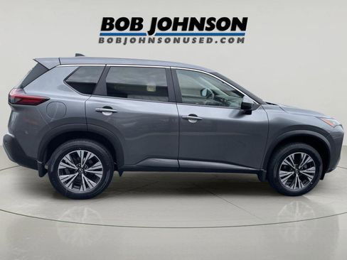 Used 2023 Nissan Rogue SV AWD/4WD image 2