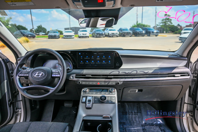 Used 2025 Hyundai Palisade SE FWD image 13