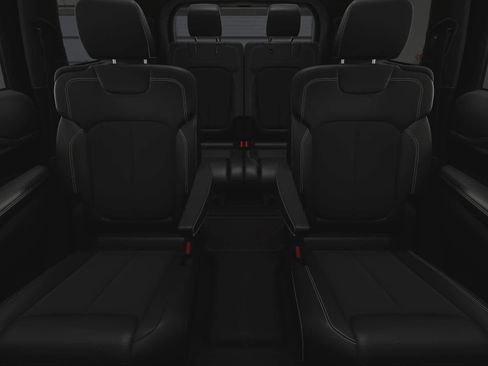 New 2025 Jeep Grand Cherokee L Altitude image 19