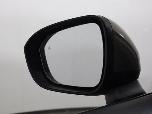 Used 2024 Nissan Rogue SV w/ SV Premium Package FWD image 39