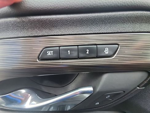 Used 2019 GMC Terrain SLT w/ Preferred Package AWD/4WD image 23