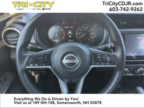 Used 2023 Nissan Kicks SV image 21