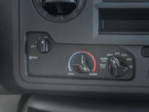 New 2026 Ford E-350 and Econoline 350 Super Duty w/ Power Equipment Group image 28