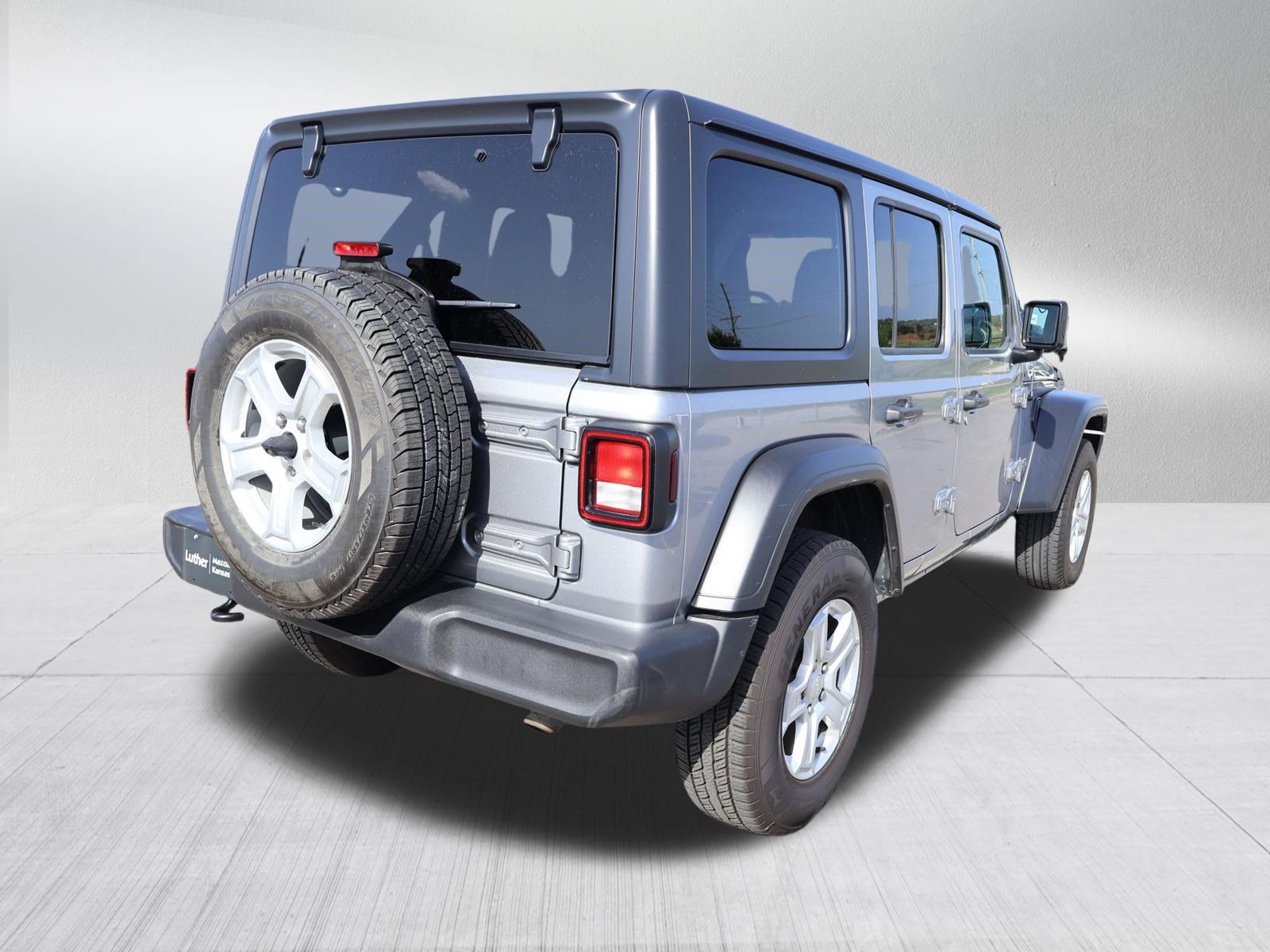 Used 2021 Jeep Wrangler Unlimited Sport AWD/4WD image 7