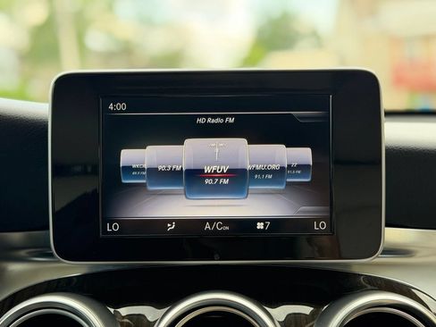 Used 2019 Mercedes-Benz GLC 300 4MATIC image 28