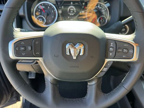 Used 2025 RAM 3500 Big Horn image 28