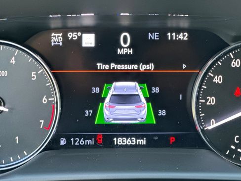 Certified 2023 Buick Envision Avenir AWD/4WD image 27