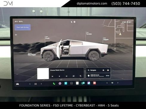 Used 2024 Tesla Cybertruck Cyberbeast AWD/4WD image 33