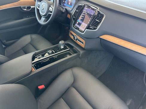 Certified 2024 Volvo XC90 B6 Plus w/ Protection Package Premier AWD/4WD image 21